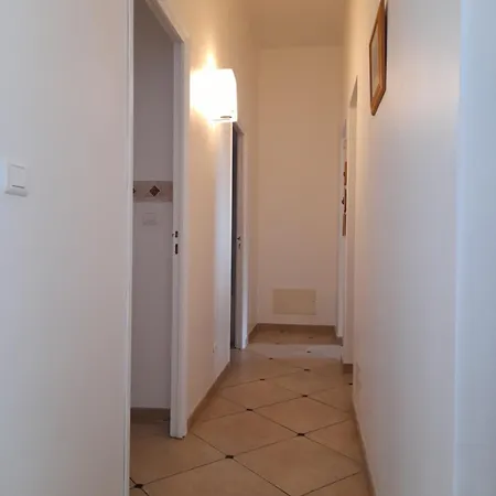 Eden Blue Apartment *